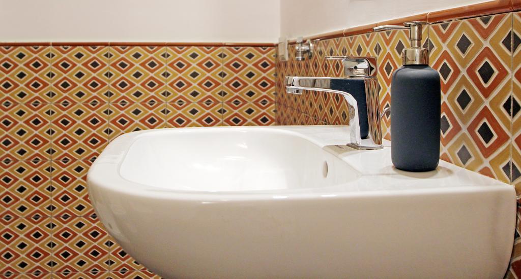 Casa Dante - Historic Apartment In The Perfect Naples Location Eksteriør bilde