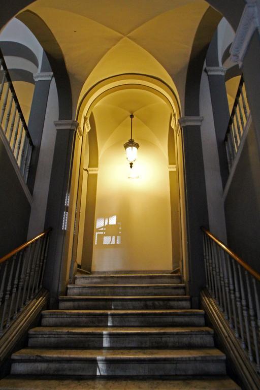 Casa Dante - Historic Apartment In The Perfect Naples Location Eksteriør bilde