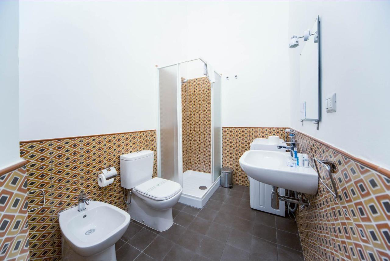 Casa Dante - Historic Apartment In The Perfect Naples Location Eksteriør bilde